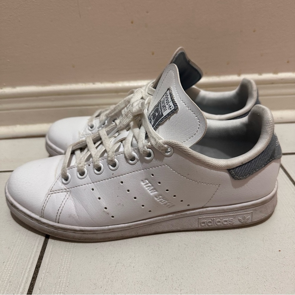Adidas Stan Smith white and blue denim sneakers - Picture 2 of 11